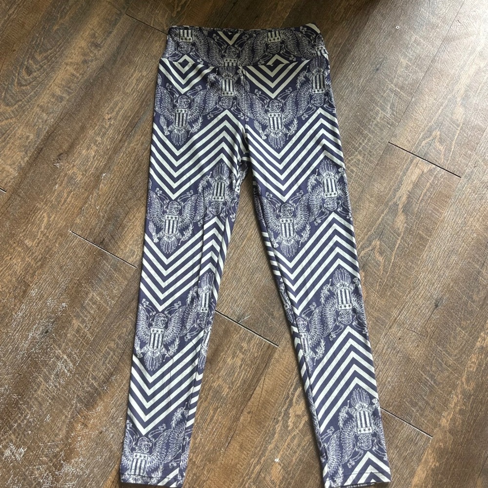 LuLaRoe‎ Blue White Eagle Chevron Americana Patriotic Leggings One Size OS
